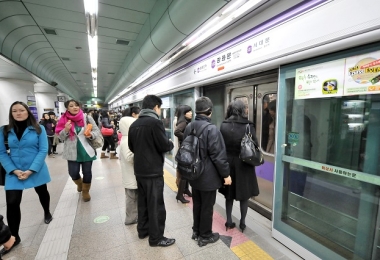 Những lưu ý khi đi tàu điện ngầm ở Hàn Quốc