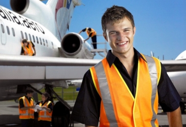 Vai trò quan trọng của Kỹ sư và Thợ bảo dưỡng máy bay trong ngành hàng không